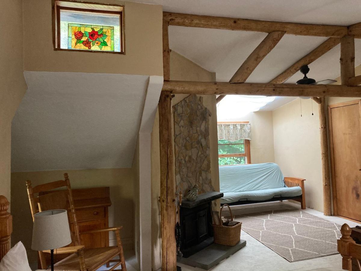 Rushing Stone Cottage Jefferson Extérieur photo